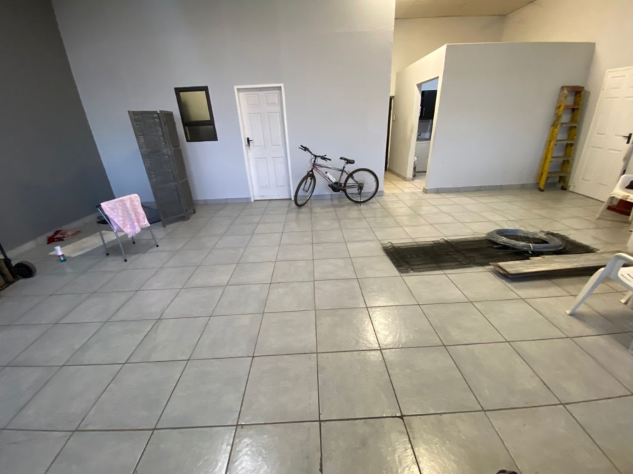 To Let Commercial Property for Rent in Rustenburg Central North West